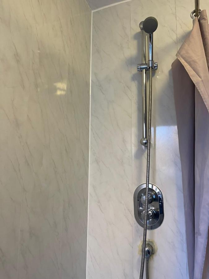Beautiful Private Rooms In London Central Willesden Green Exterior photo