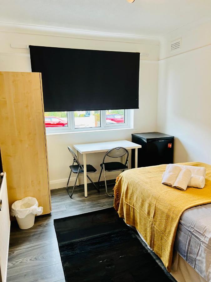 Beautiful Private Rooms In London Central Willesden Green Exterior photo
