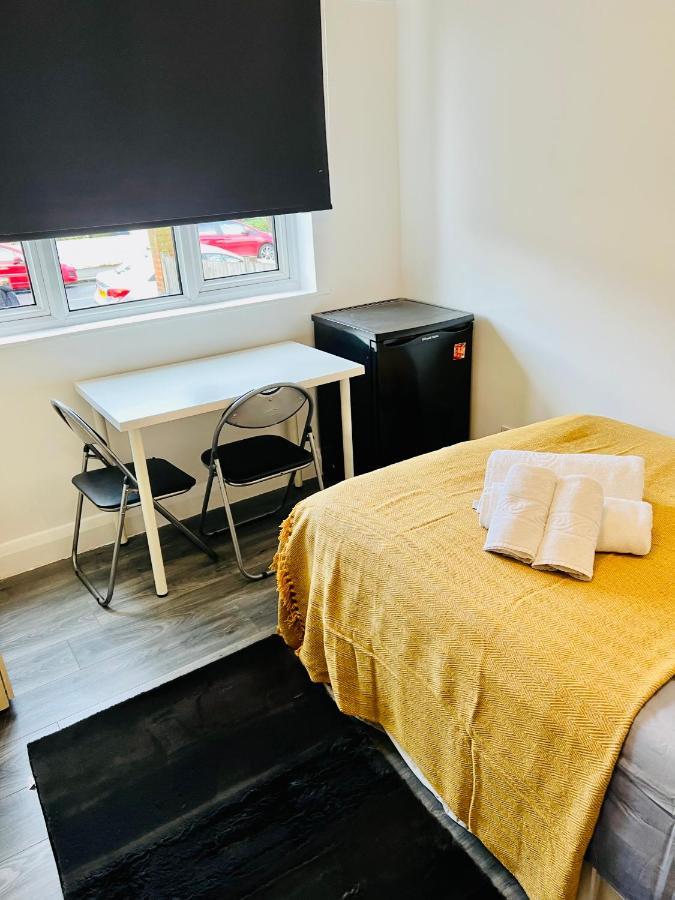 Beautiful Private Rooms In London Central Willesden Green Exterior photo